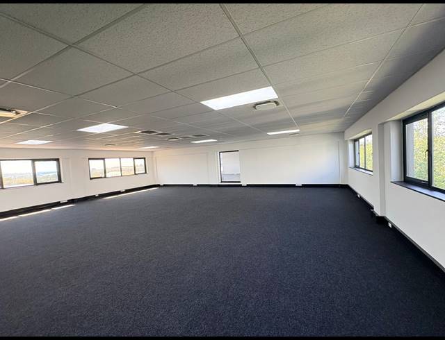 738M² OFFICE TO LET IN MIDRIDGE PARK